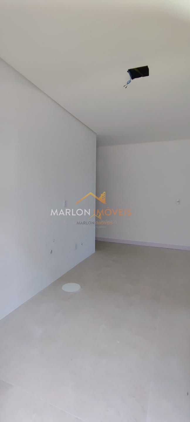 - Casa à venda com 2 dormitórios, sendo 1 suíte em  Vila São João em Torres. Nova, nunca habitada