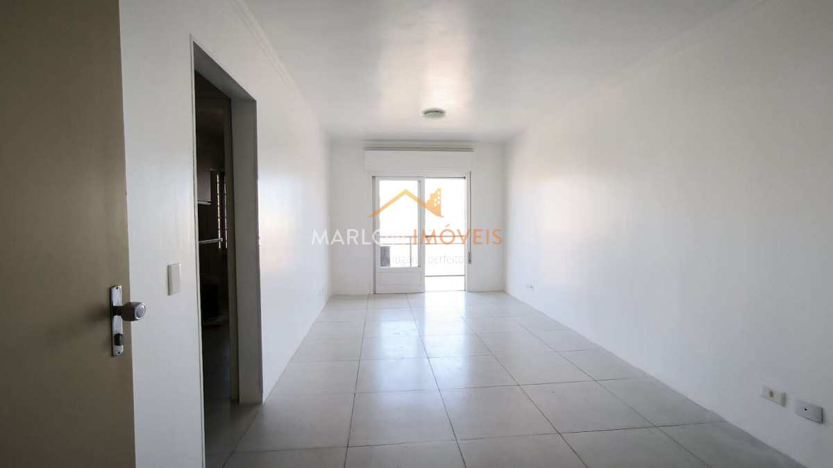 Banner - Apartamento à venda no centro em Torres/RS com 2 dormitórios, dependência de empregada e garagem. Em frente ao Supermercado Nacional.