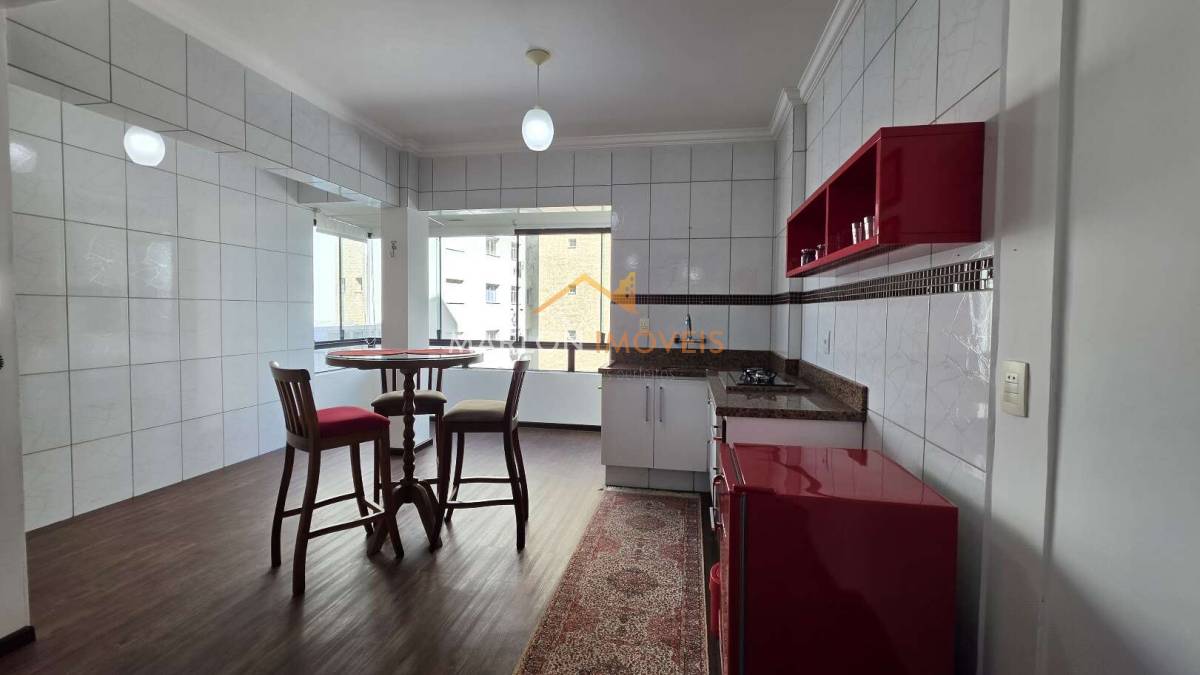  - Apartamento de 1 dormitório no centro de Torres/RS. Próximo de tudo.