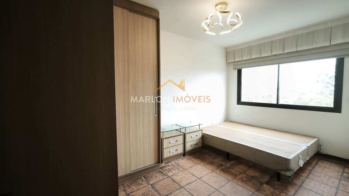 - Apto com 3 dormitórios, suíte, sacada fechada com churrasqueira e garagem