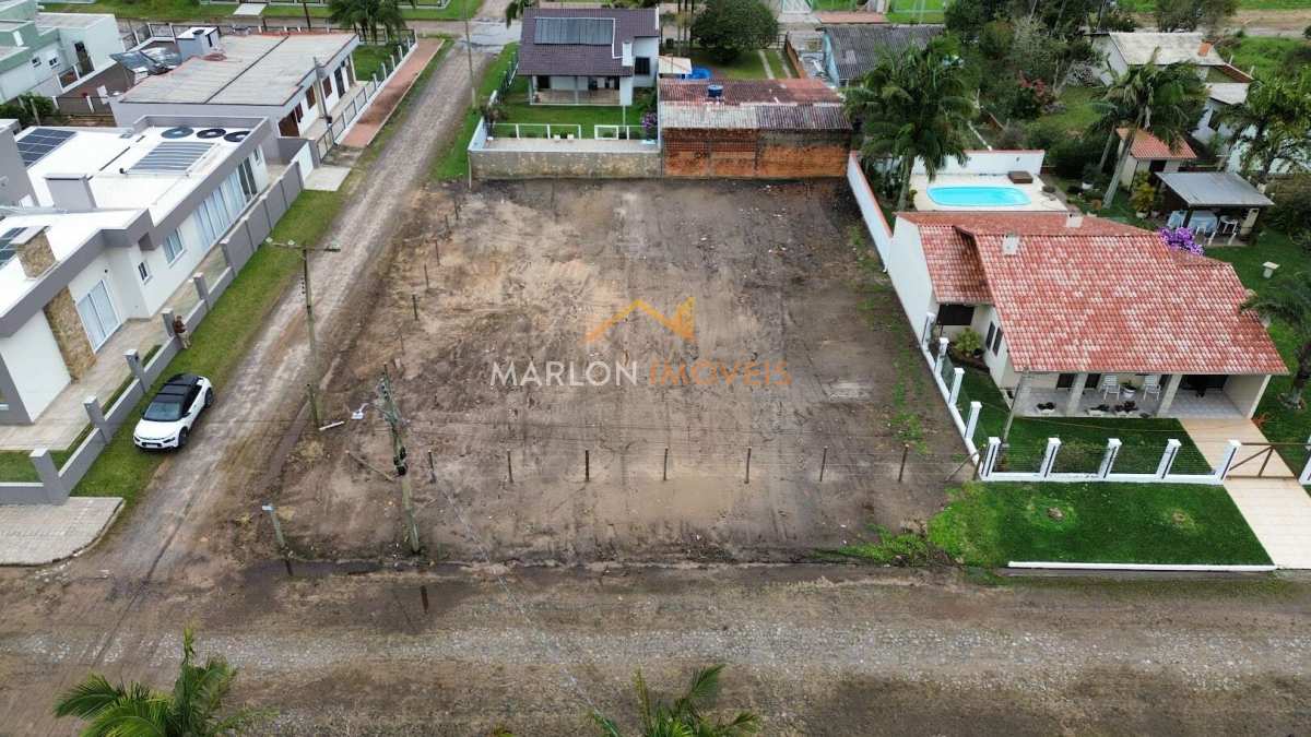  - Dois lindos terrenos de esquina Norte/Leste na Praia Paraíso em Torres/RS.