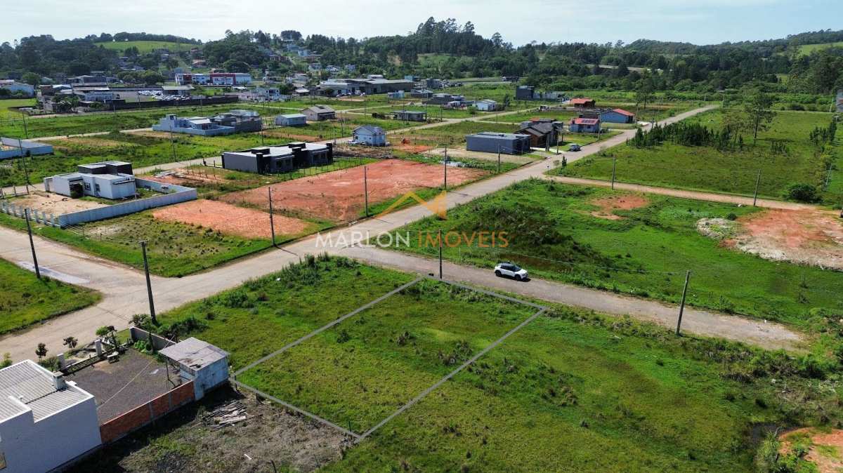 Ótimo terreno de frente para o leste em Torres/RS - Estuda-se carro como parte de pagamento - Marlon Imóveis - Torres/RS