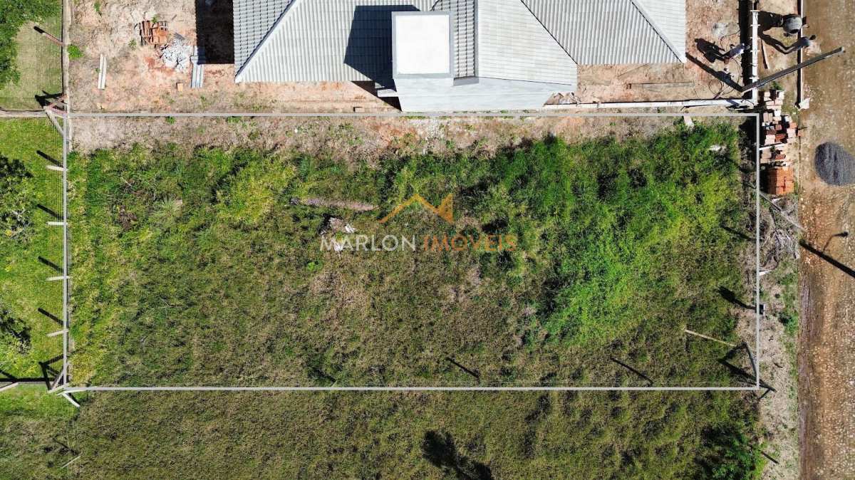 Ótimo terreno na Praia Paraíso em Torres/RS apenas 450 metros do mar. - Marlon Imóveis - Torres/RS