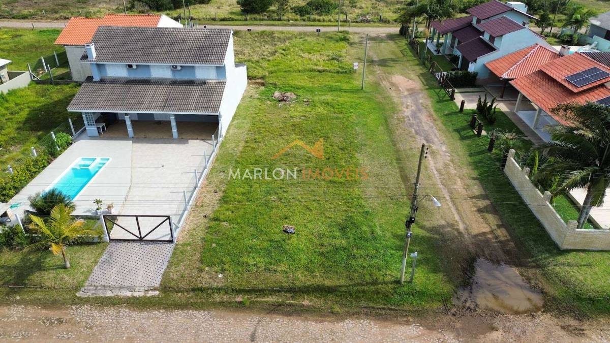  - Raro terreno de esquina a venda na Praia Paraíso em Torres/RS.