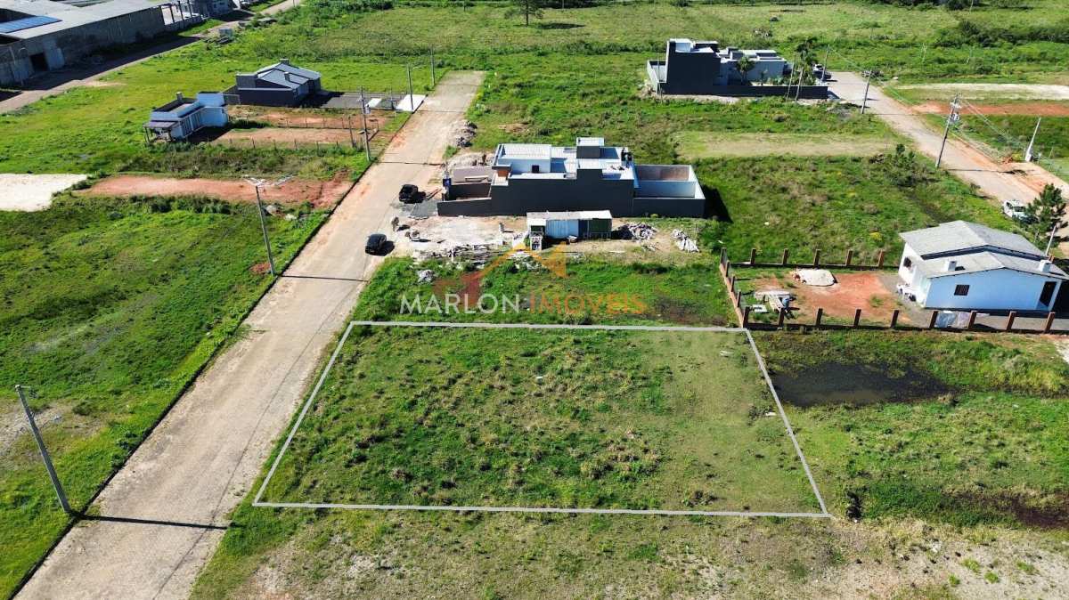 Terreno à venda, Vila São João, Torres, RS - Em loteamento com uma completa infraestrutura. Venha conferir. - Marlon Imóveis - Torres/RS