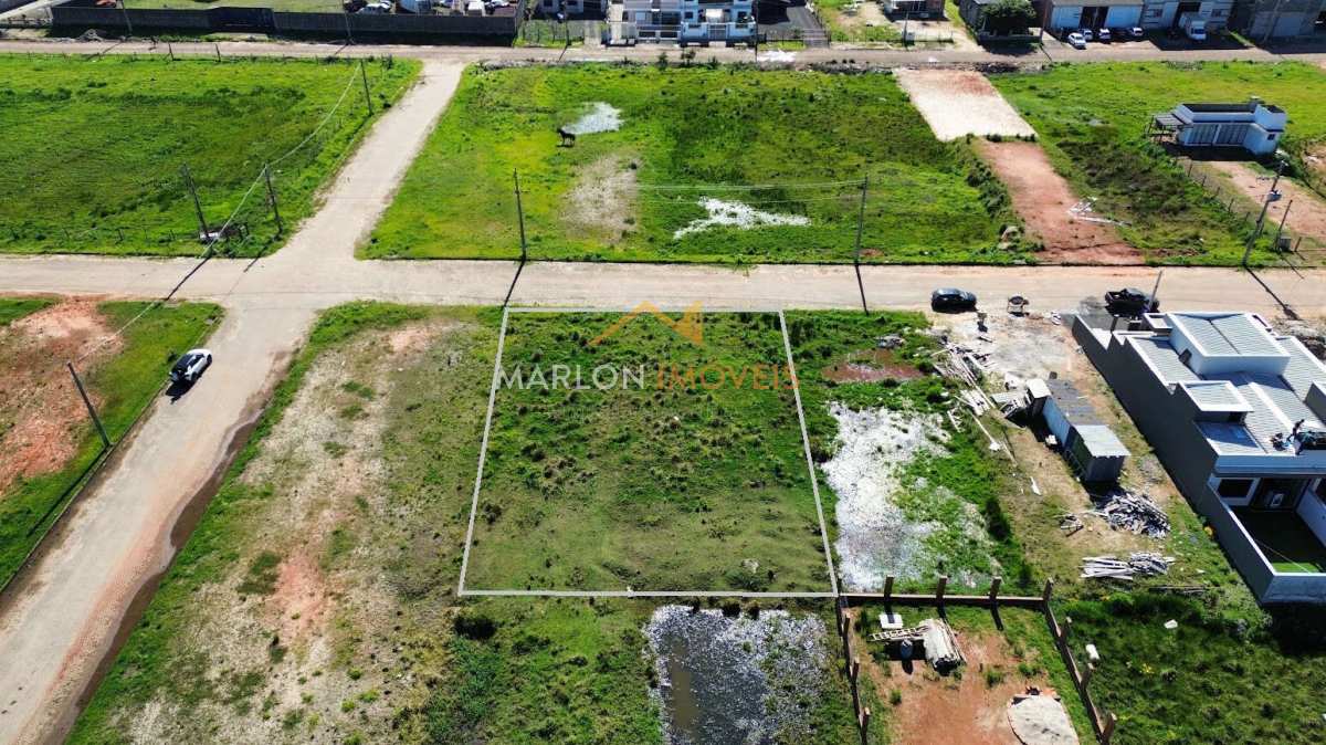 Terreno à venda, Vila São João, Torres, RS - Em loteamento com uma completa infraestrutura. Venha conferir. - Marlon Imóveis - Torres/RS