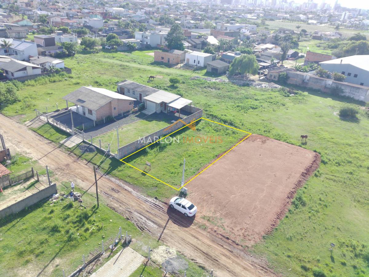 - Terreno em Bairro Residencial, próximo de tudo. Com todas as documentações em dia. Agende sua visita.